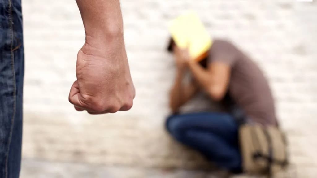 Ξυλοδαρμός 14χρονου στην Αχαΐα: Νοσηλεύεται στο Καραμανδάνειο