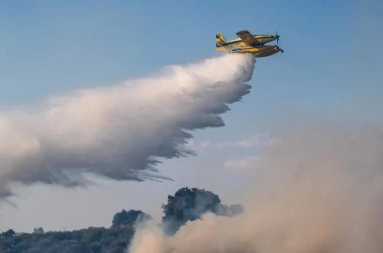 Φωτιές σε τρία μέτωπα: Μεσσηνία, Τρίκαλα και Πάρος