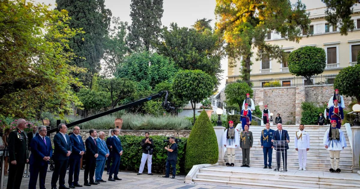 Η δεξίωση στο Προεδρικό Μέγαρο αλλάζει λόγω βροχής