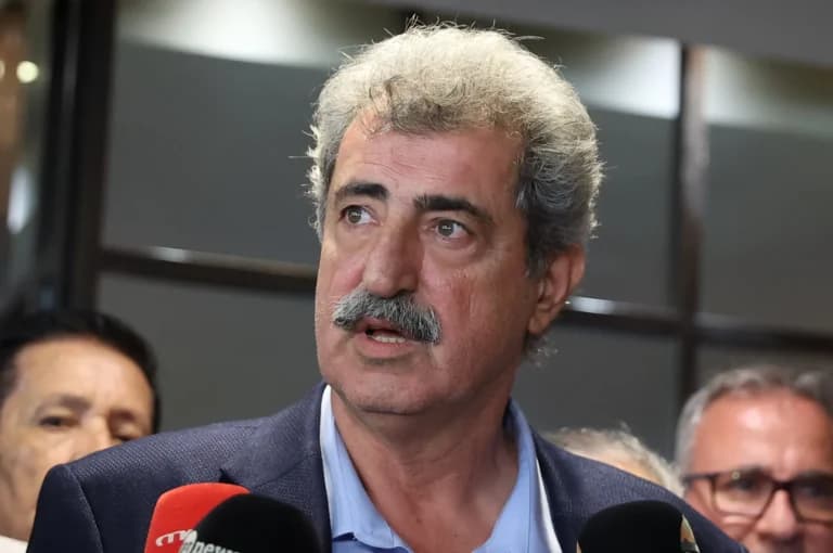 Ο Πολάκης επιστρέφει στην Κοινοβουλευτική Ομάδα του ΣΥΡΙΖΑ