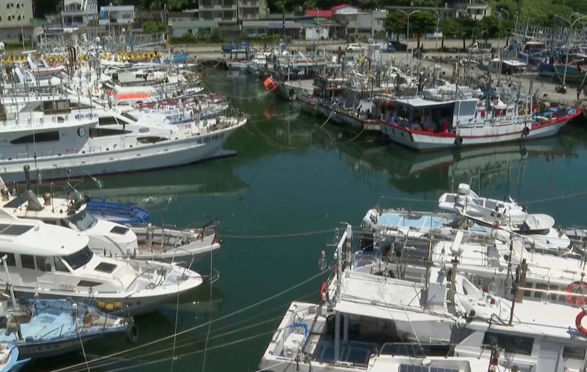 Ο τυφώνας Μπάβι χτυπά την Ταϊβάν: 14.000 εκκενώσεις