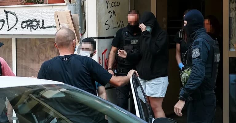 Η επίθεση στη Θεσσαλονίκη: Τι έδειξαν τα κινητά τους