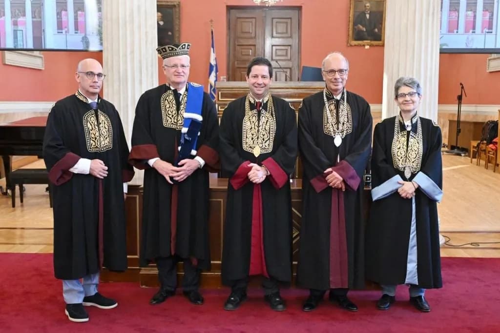 Ο Broering επίτιμος διδάκτορας στο Πανεπιστήμιο Αθηνών