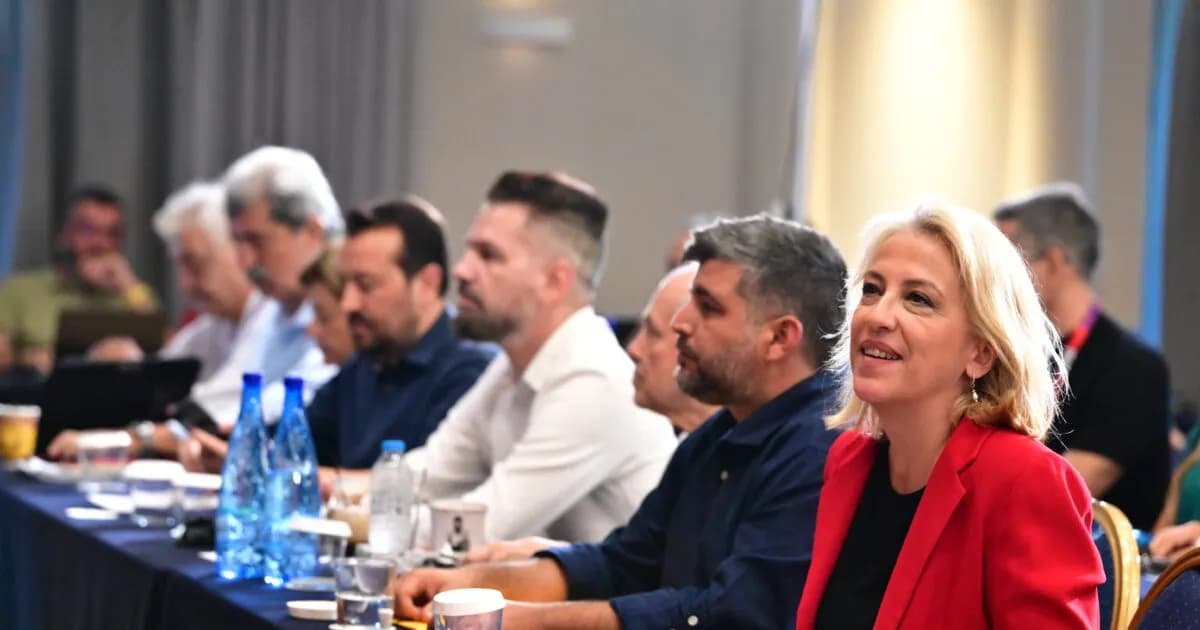 Ο ΣΥΡΙΖΑ απουσιάζει από τη δεξίωση στο Προεδρικό Μέγαρο