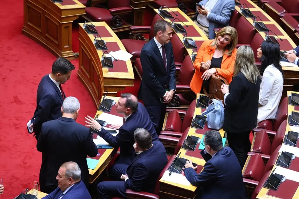 Η Βουλή δεν βρήκε πλειοψηφία για την αναθεώρηση του Συντάγματος