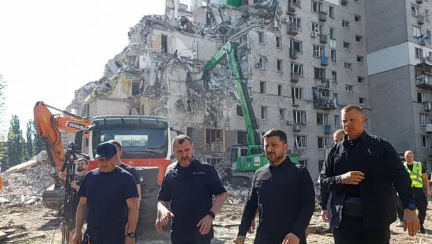 Ο Ζελένσκι ζητά ενίσχυση αεράμυνας πριν τη σύνοδο ΝΑΤΟ
