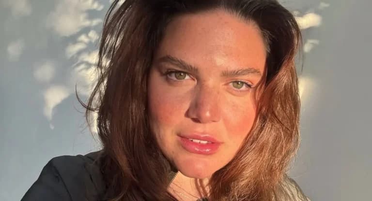 Η Δανάη Μπάρκα έκανε καρέ και ενθουσίασε στο Instagram