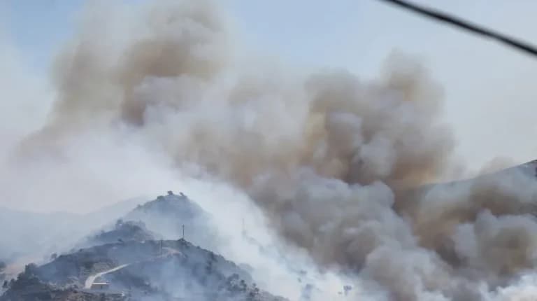 Νέα φωτιά στην Αχαΐα, μάχη σε Ρέθυμνο, Πάρο και Θήβα