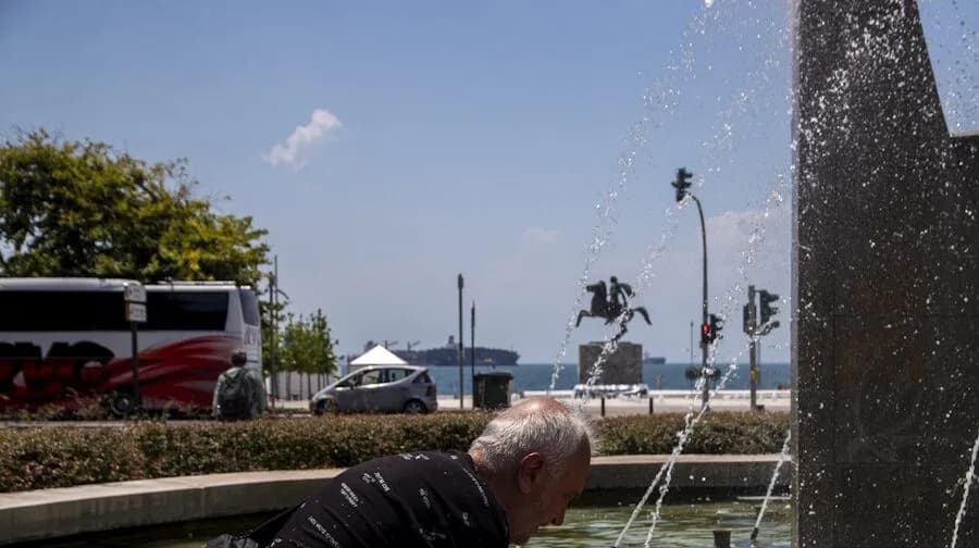 Καύσωνας: Ο Τουρνάς συγκαλεί ξανά την Επιτροπή Κινδύνου