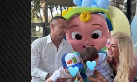 Η Κωνσταντίνα Σπυροπούλου γιόρτασε τα γενέθλια του γιου της