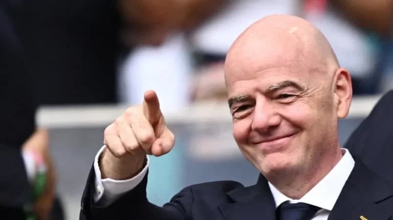 Ο Ινφαντίνο ετοιμάζει πώληση μεριδίων της FIFA