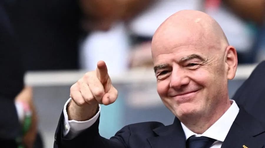 Ο Ινφαντίνο ετοιμάζει πώληση μεριδίων της FIFA