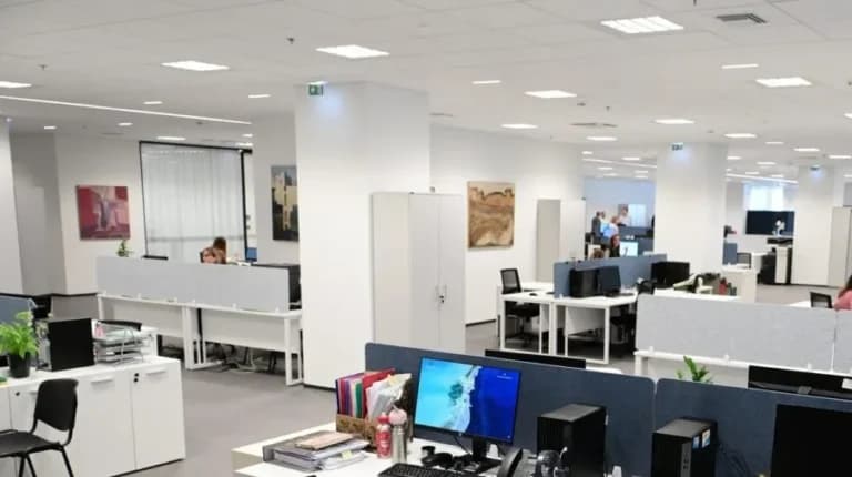 Ο Χατζηδάκης απλοποιεί το 40% των διαδικασιών του Δημοσίου
