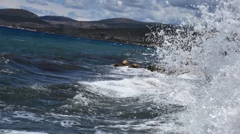 Ο Λαγουβάρδος προειδοποιεί για ανέμους και πυρκαγιές