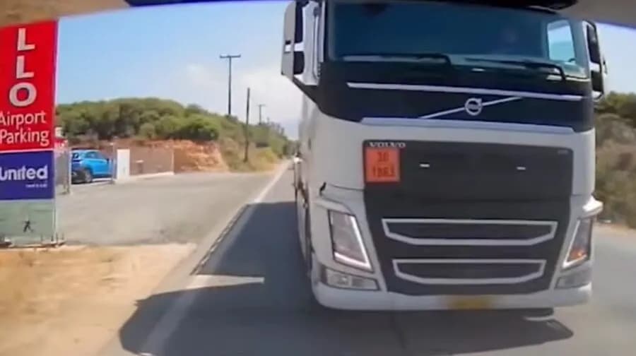 Χανιά: Βυτιοφόρο σε εξωφρενική, επικίνδυνη προσπέραση