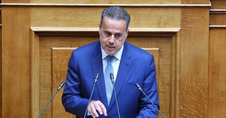 Ο Παπασταύρου κατά ΠΑΣΟΚ για ένσταση αντισυνταγματικότητας