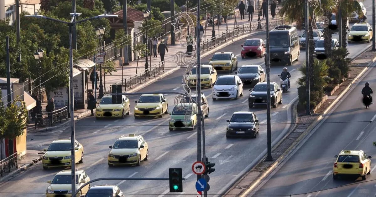 Η ΑΑΔΕ στέλνει 32.205 πρόστιμα για ανασφάλιστα οχήματα
