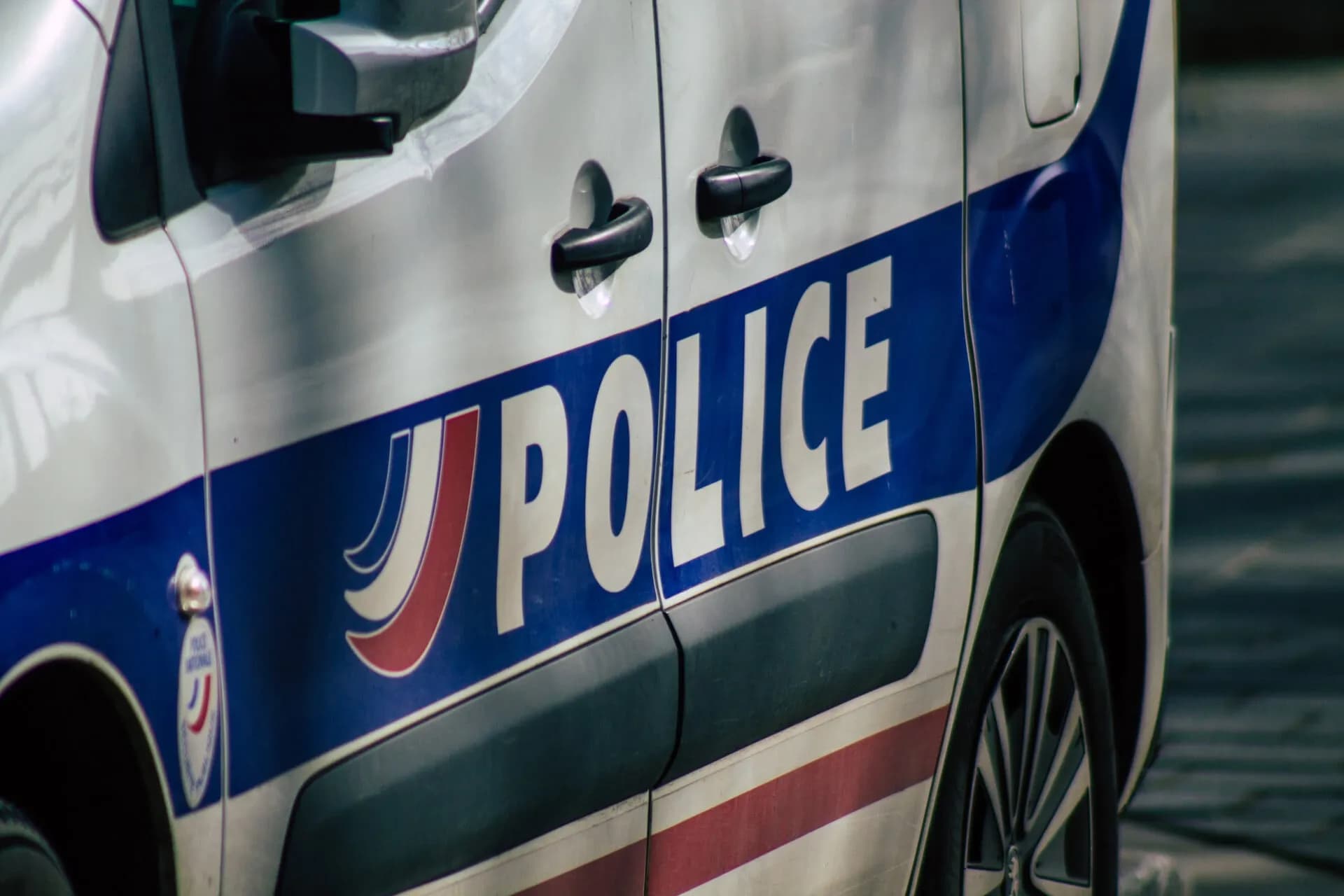 Συναγερμός στο Παρίσι: Ύποπτο όχημα κοντά σε συναγωγή