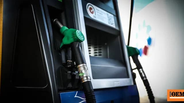 Μείωση τιμών σε βενζίνη και ντίζελ φέρνει η κυβέρνηση