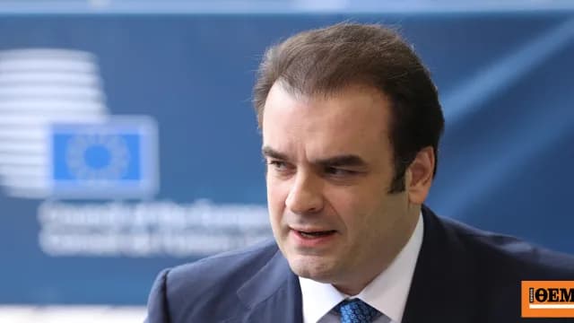 Ο Πιερρακάκης για τις επιθέσεις με γκαζάκια στη Θεσσαλονίκη