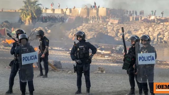 Ένταση στη Θέουτα: Κάτοικοι έκαψαν καταυλισμό μεταναστών