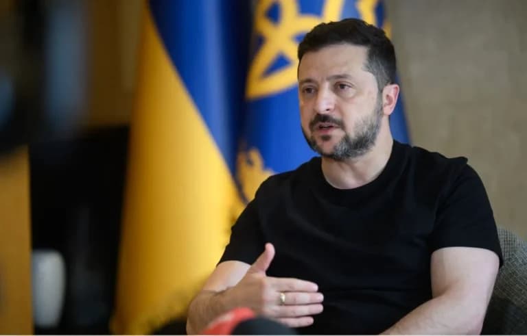 Ο Ζελένσκι ανακοινώνει ανακατάληψη 745 τ.χλμ. εδάφους