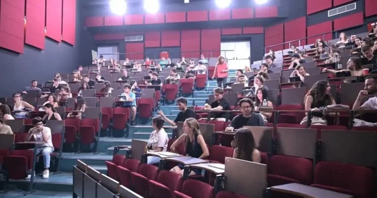 Το υπουργείο Παιδείας φτιάχνει 8.600 νέες φοιτητικές εστίες