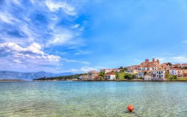 Ο καιρός σήμερα: Υποχωρούν οι άνεμοι, βοήθεια στις φωτιές