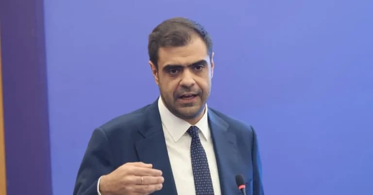 Ο Μαρινάκης «ανοίγει» τα μέτρα στη ΔΕΘ για τη μεσαία τάξη