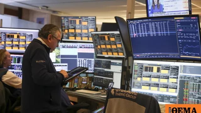 Η Wall Street έκλεισε με κέρδη μετά την πίεση των ομολόγων