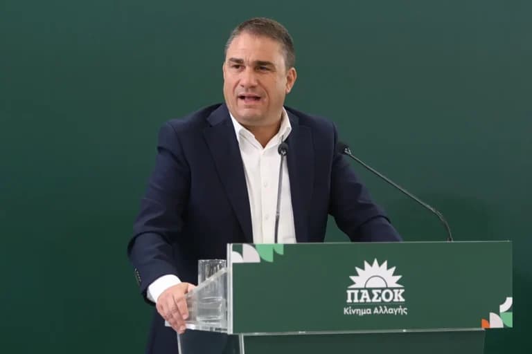 Ο Τσουκαλάς κατά Μητσοτάκη: Σκληρή απάντηση του ΠΑΣΟΚ