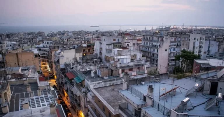 Αυστηρότερα μέτρα για τη βραχυχρόνια μίσθωση ενόψει ΔΕΘ