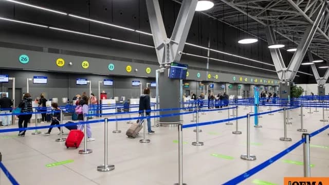 Αναγκαστική προσγείωση στη Θεσσαλονίκη λόγω μεθυσμένου επιβάτη