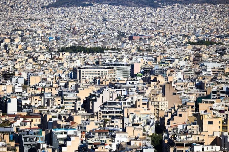 Ο νέος νόμος αλλάζει τη διαδικασία χρησικτησίας ακινήτων