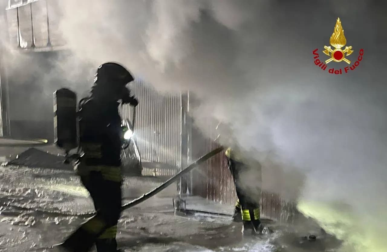 Ρώμη: Ισχυρή έκρηξη σε εργοστάσιο πυρομαχικών στο Κολεφέρο