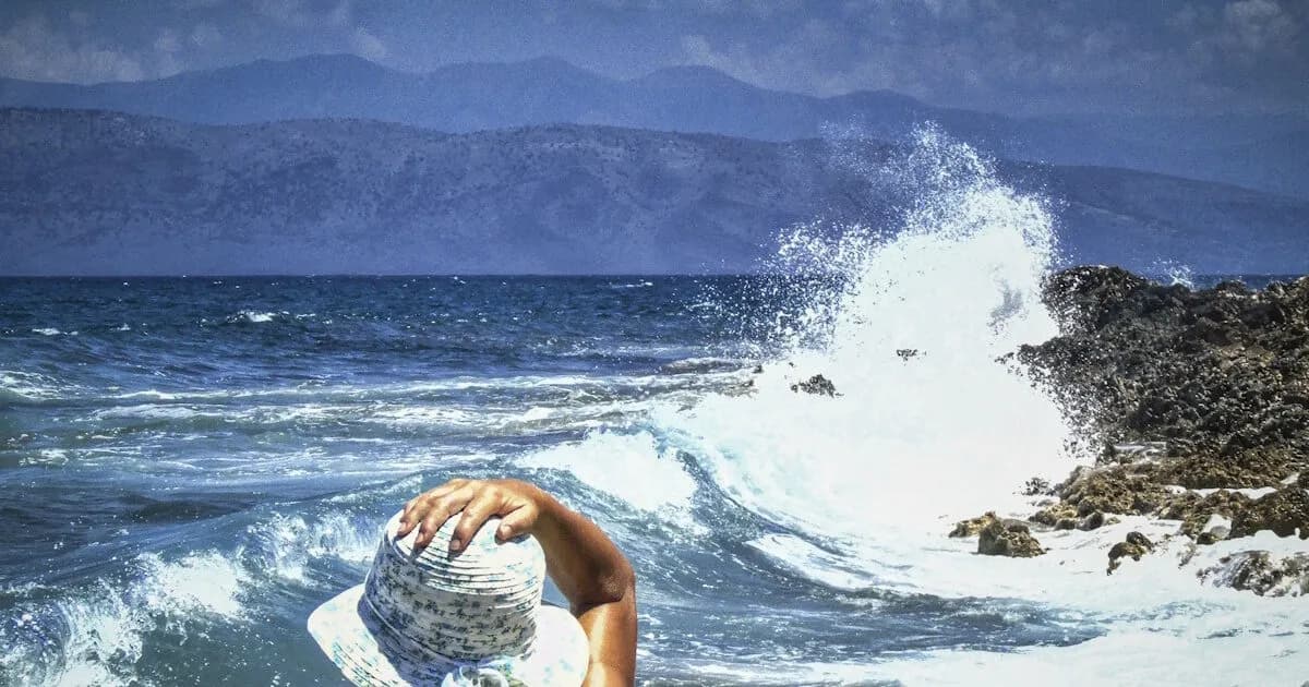 Ο καιρός αύριο Κυριακή: Ζέστη με ισχυρούς ανέμους