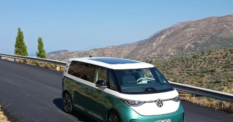 Το VW ID.Buzz 7 θέσεων εντυπωσιάζει με τους 286 ίππους
