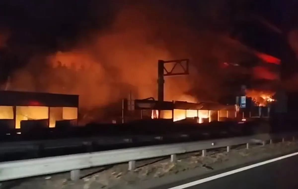 Ρωσικό πλήγμα σε αποθήκη πυρομαχικών κοντά στο Κίεβο