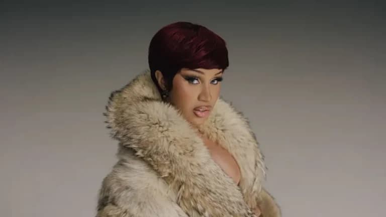 Η Cardi B προειδοποιεί νέους καλλιτέχνες για ναρκωτικά