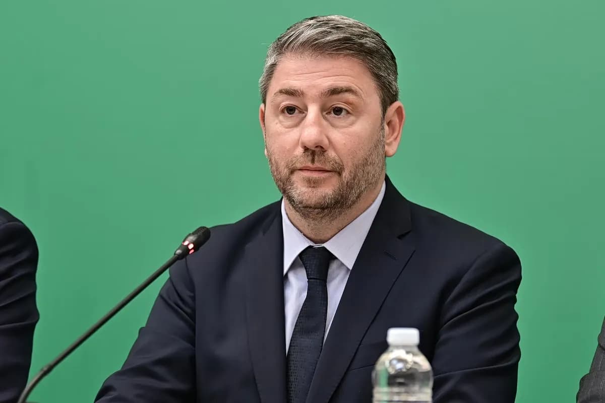 Ο Ανδρουλάκης παρουσιάζει 11 προτάσεις για ιδιωτικό χρέος