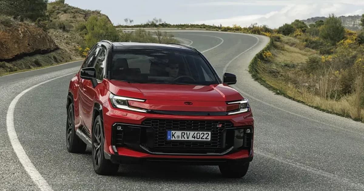 Το ανανεωμένο Toyota RAV4 φτάνει στην ελληνική αγορά
