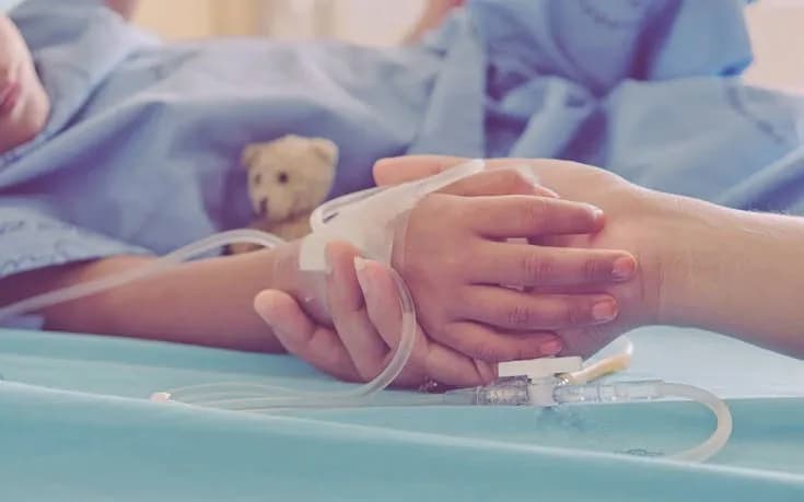Κρίσιμες ώρες για τον 9χρονο που πνίγηκε στη Μαραθιά