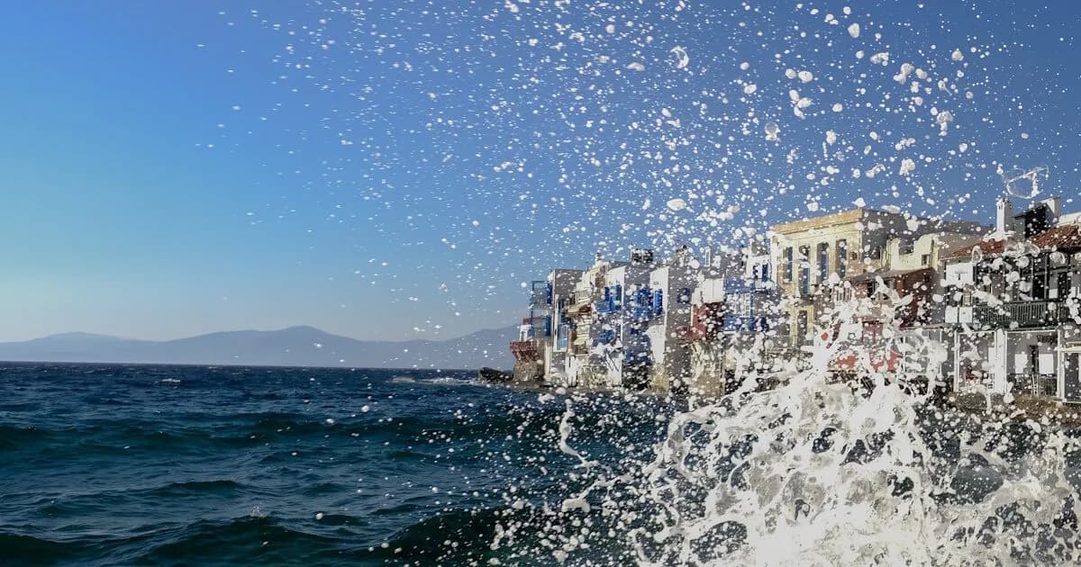 Ισχυροί άνεμοι έως 9 μποφόρ τον Δεκαπενταύγουστο στην Ελλάδα