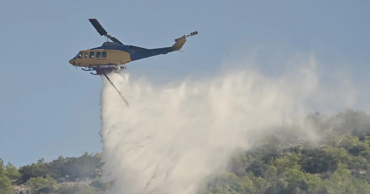 Η φωτιά στην Τύμφη μαίνεται σε δύσβατη χαράδρα στα Ιωάννινα