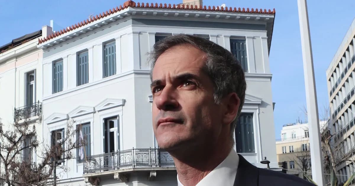 Ο Μπακογιάννης κατηγορεί τον Δούκα για νέα φωτιά στον 9,84