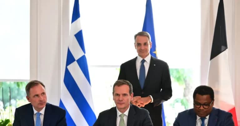 Ο Μητσοτάκης υπέγραψε τη διασύνδεση Ελλάδας   Κύπρου