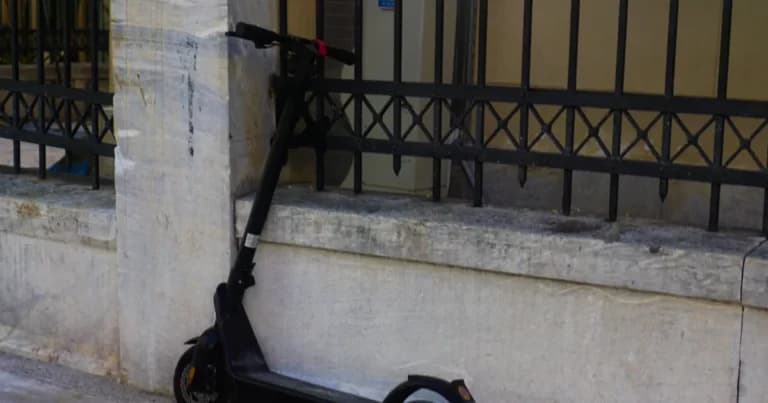 Σε σοβαρή κατάσταση ο 15χρονος από ατύχημα με πατίνι