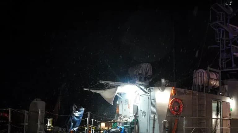 Σύμη: Δραματική έρευνα για πέντε αγνοούμενους από ιστιοφόρο