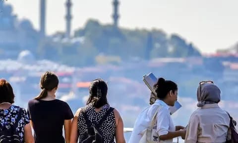 Τέλος οι φθηνές διακοπές στην Τουρκία για τους Βρετανούς