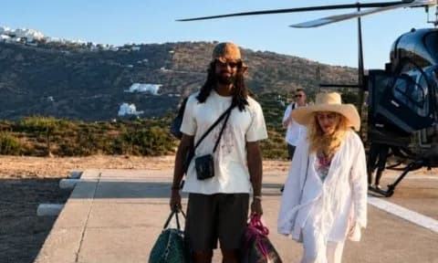 Η Μαντόνα στην Πάτμο: Λάτρεψε το Σπήλαιο της Αποκάλυψης
